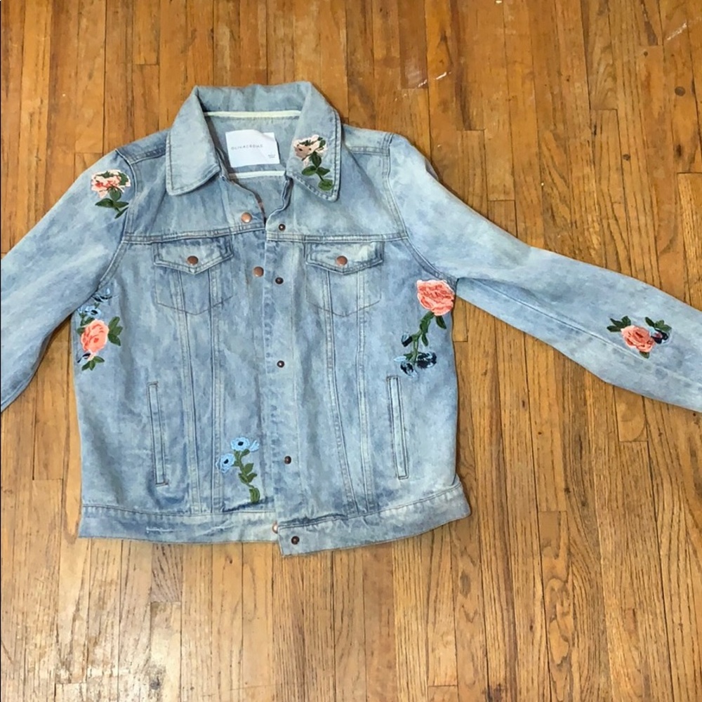 Denim jacket with floral embroidery - Picture 6 of 6
